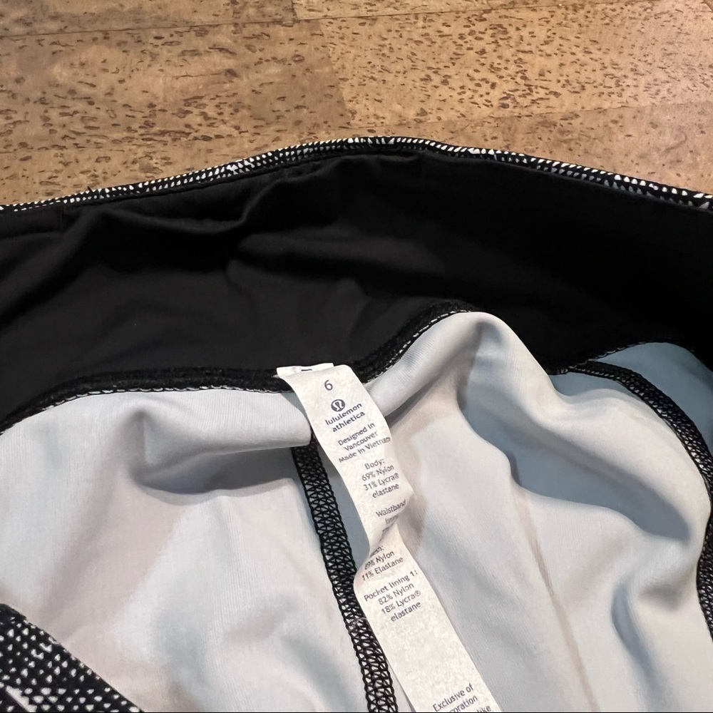 Lululemon - Inspire Tight II (25") Formation Alpine White Black / Black - Picture 8 of 9